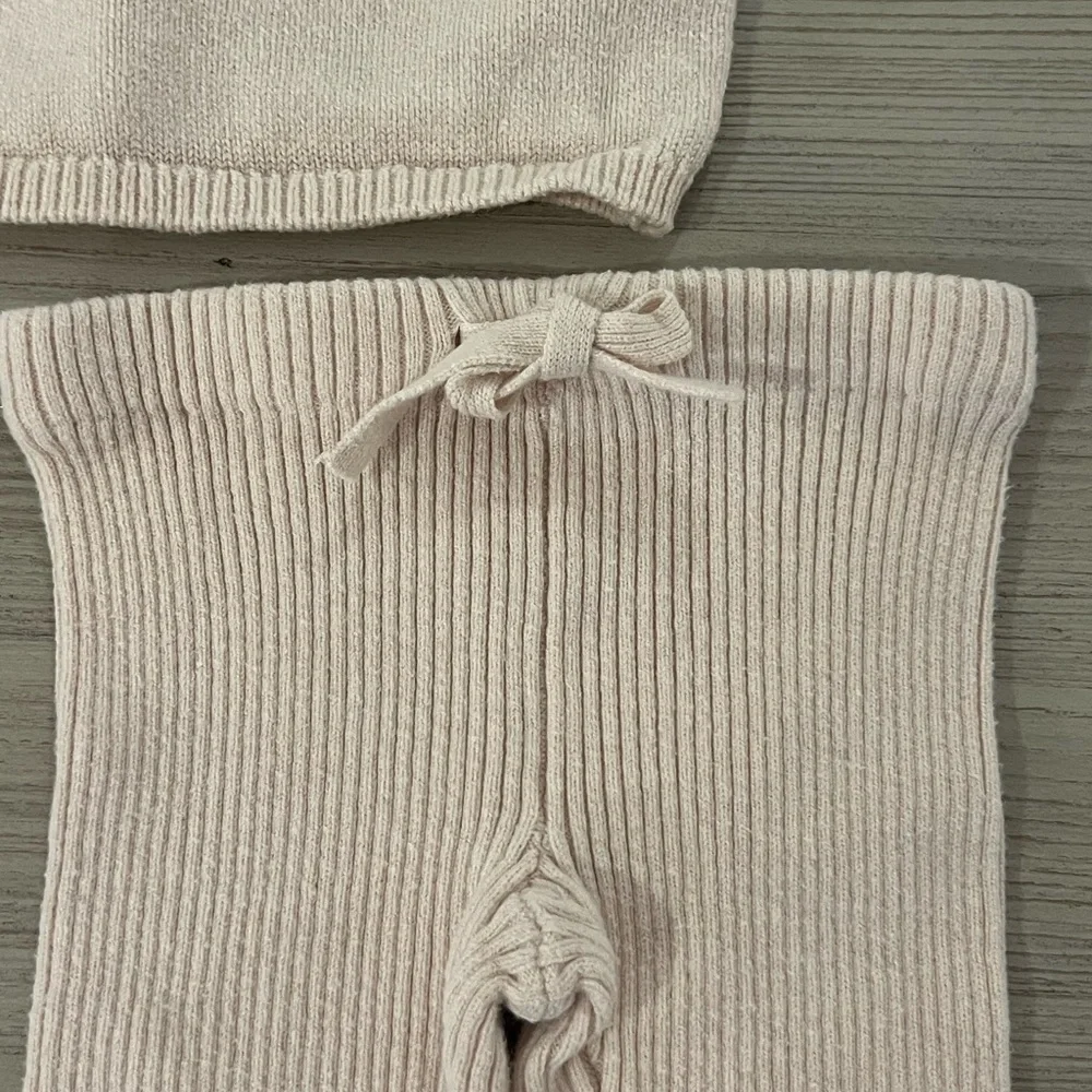 EUC ruffle shoulder sweater and pants set - Picture 4 of 6